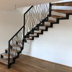 Samonosné designové schodiště